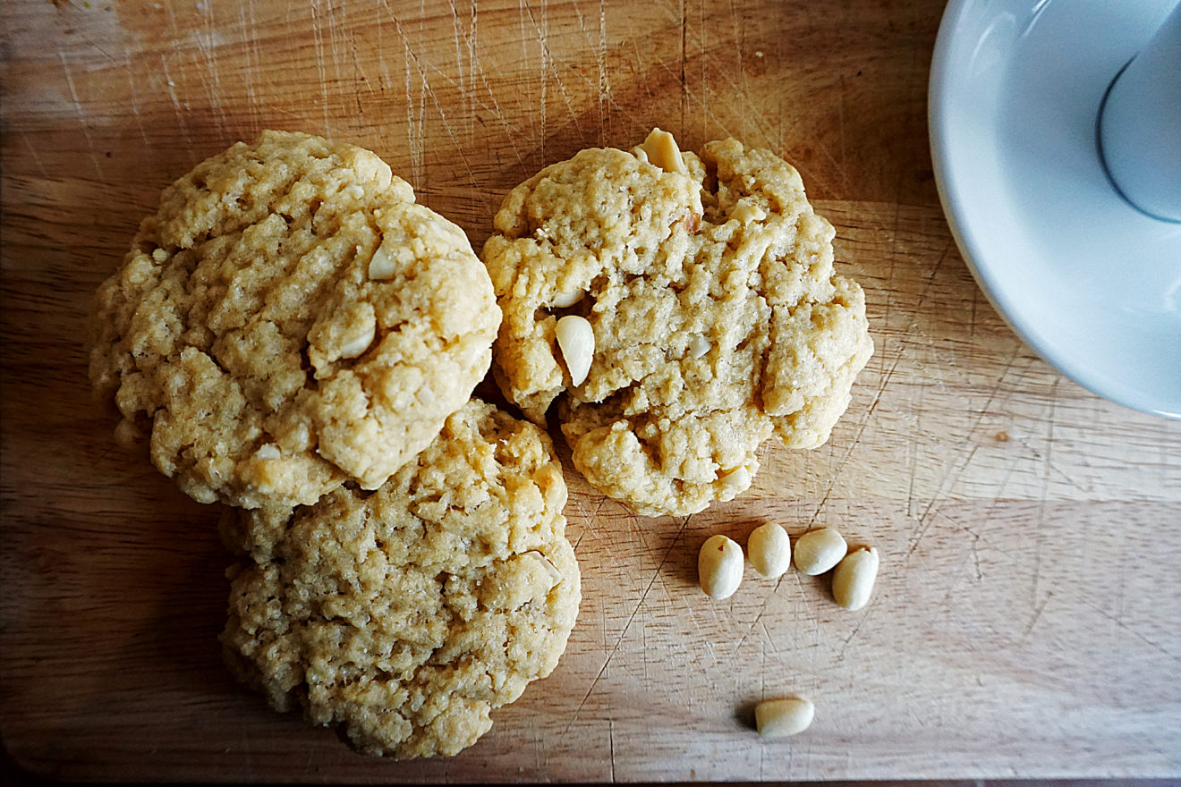 Erdnusskekse - innen weich, außen knusprig! {vegan} - Friede, Freude ...